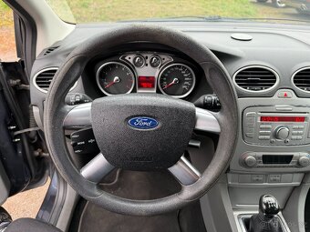 Ford Focus 1.6 16V - 17