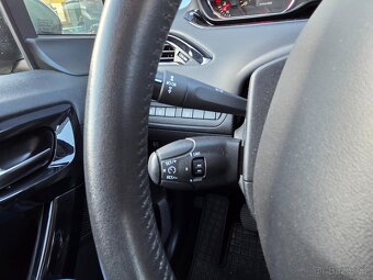 Peugeot 208 1.2 PT 82 ACTIVE MAN5 - 17
