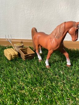 Fake identický schleich - 17