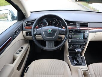 Škoda Superb 3.6 V6 4x4 191kW r.2012 serviska zachovalý stav - 17