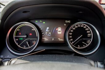 Toyota Camry NG19, TNGA HEV - 1 CVT EXECUTIVE 2,5 Hybrid (13 - 17