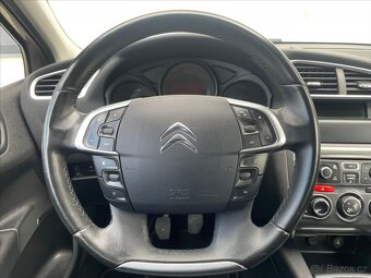 Citroën C4 1,6 VVti  CITROËN C4 (2011) - 17