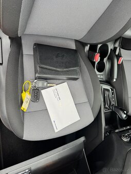 Hyundai i20 1.0T-GDI 74kW 65000 km Top výbava Automat - 17