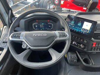 IVECO X-WAY 300X50P HR OFF 6x4 hákový nosič kontejneru 20T - 17