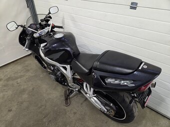 Honda CBR 900 RR Fireblade - 17