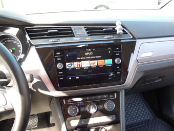 VW Touran 1.5Tsi automat 110kw(150hp) r.v.11/2019 ČR - 17