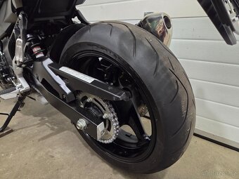 Suzuki GSR 750 - TOP - 6tis km - 17