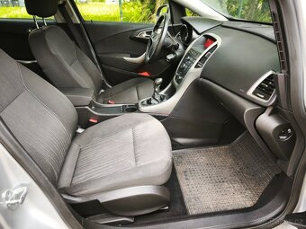 OPEL ASTRA 1.6 BENZÍN, ROK 2010, NAJETO 118.700 KM - 17