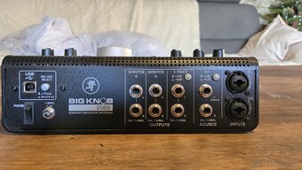Mackie Big Knob Studio Bundle - 17