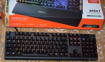 SteelSeries Apex 7S, magnet. podložka, OLED display,USB hub - 17