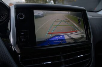 Peugeot 2008 1.2 PureTech Style - 17