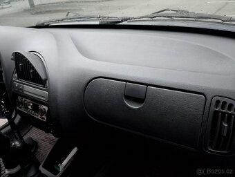 Citroen Saxo 1,0 najeto jen 64tis, stav nového vozu - 17