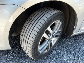 Volkswagen Touran, 2,0 TDI 103kW DSG. - 17