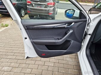 ŠKODA Octavia kombi, 1.5 TSi (110 kW), r.v. 2020, LED, tažné - 17