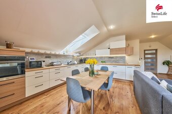 Prodej vícegeneračního domu 263 m2, Královec - 17