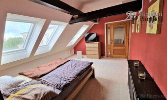 Prodej bytu 4+1 osobní vlastnictví, stará cihlová zástavba,  - 17