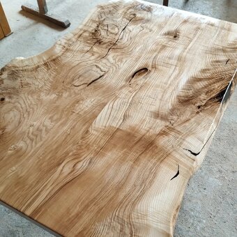 Konferenční stolek - 17