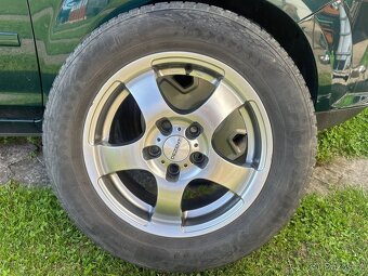 Ford Focus 1.6 benzín - 17