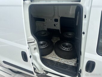 Fiat Doblo MAXI 1.4 CNG 88kw, ČR, po 1. majiteli, nová STK - 17