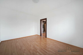 Prodej bytu, 3+1, 75 m2, Chvaletice - 17