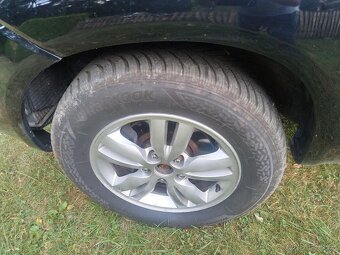 HYUNDAI TUCSON - 17
