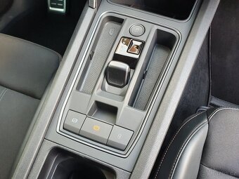Seat Cupra Leon SP 1.4 TSI HYBRID 180kW - záruka Autodraft - 17