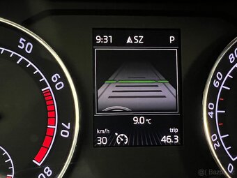 Škoda Superb kombi 2.0TSI 4x4 DSG 206kw KAMERA TAŽNÉ - 17