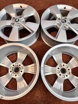 5x112 R17 Originál alu Škoda Yeti - ET 45 - 17
