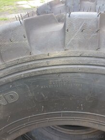 Pneu Alliance 335 / 80 R18  (12,5  / 80 R18) - 17