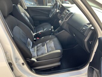 HYUNDAI ix20 1.4i 66 KW 1.MAJ.PDC VYHŘ.SED.2x KOLA 49000km - 17