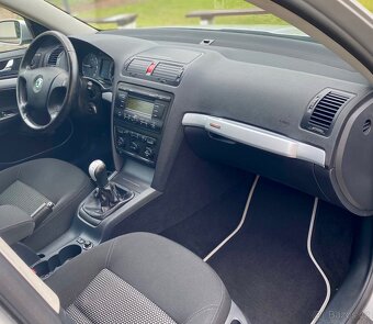 Škoda Octavia SCOUT 2.0 TDI 4X4 103KW COMBI ELEGANCE - 17