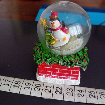 minicibulák a rúzné upomínkové předměty - 17