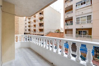 ŠPANĚLSKO, Torrevieja, apartmán po kompletní rekonstrukci - 17