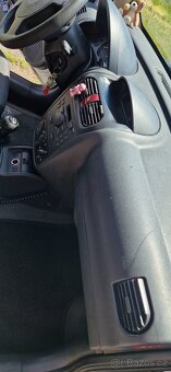 Opel Combo 1.3 16V - 17