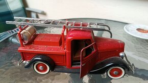 Solido modely autíček - 17