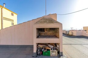 Apartmán u pláže La Mata, Španělsko - 17