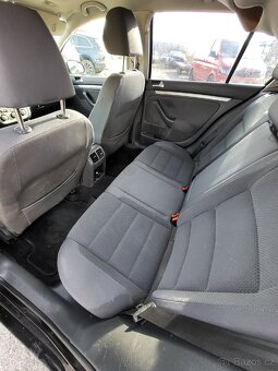 Golf 5 2.0tdi 103kW 6q manuál - 17