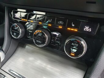 Škoda Superb 3 iV Combi 1.4 TSI 160kW DSG - záruka Autodraft - 17
