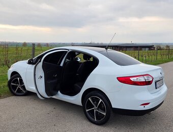 Renault Fluence 1.6 16V 82KW/111 koní R.V.06/2013 - 17