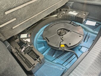 VW T-ROC Sport 4x4 DSG7 Výbava, ALU kola 19 + 17 zimní - 17