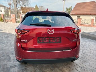 Mazda CX-5 2,0i 118Kw 4x4 r.v.10/2017 najeto 133000km - 17