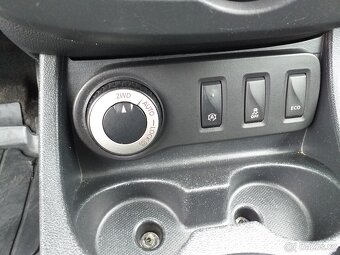 DACIA DUSTER 1,5 DCi 4x4,KLIMA,ESP,ABS,ČR,SERVISKA - 17