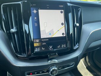 Volvo XC60 B5 173kW AWD R-Design - 17