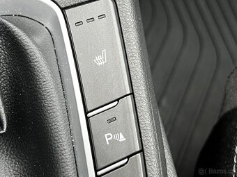 Hyundai i30 COMBI 1,0 T-GDi 88kW SMART LED, NAVI - 17
