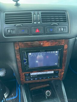 Volkswagen Bora 2.8 VR6 - 17