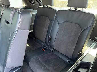 Audi Q7 3.0 TDI 200 KW S-line 7 Míst - CZ - 17