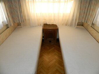 CHATA NA KOLECH - dvouosý karavan Hobby Prestige - 17