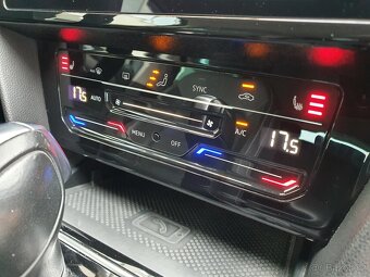 VW Passat B8 Variant Elegance 4Motion 2.0TDI 147kW 4x4 DSG - 17