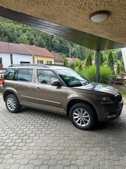 ŠKODA YETI 2.0 TDI 103 kW 4x4 2014 KLIMA ALU KOLA 132 000 KM - 17