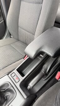 BMW 3 E46 6-valec benzín M52 manuál - 17